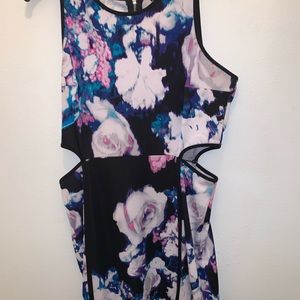 Women’s floral dresses